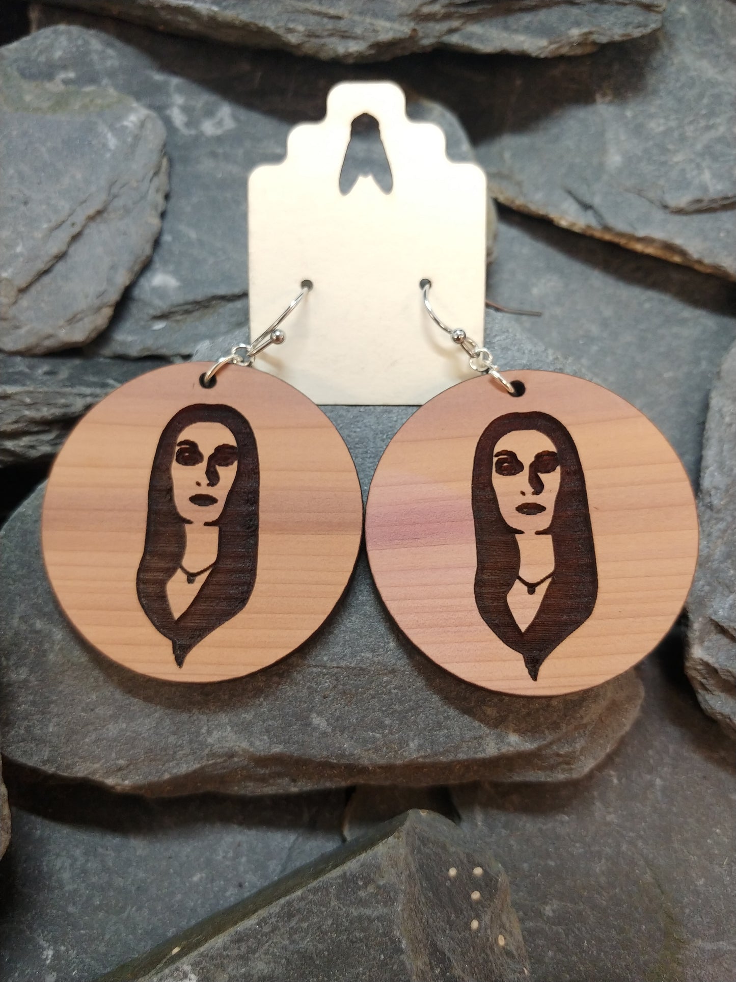 Morticia 40mm