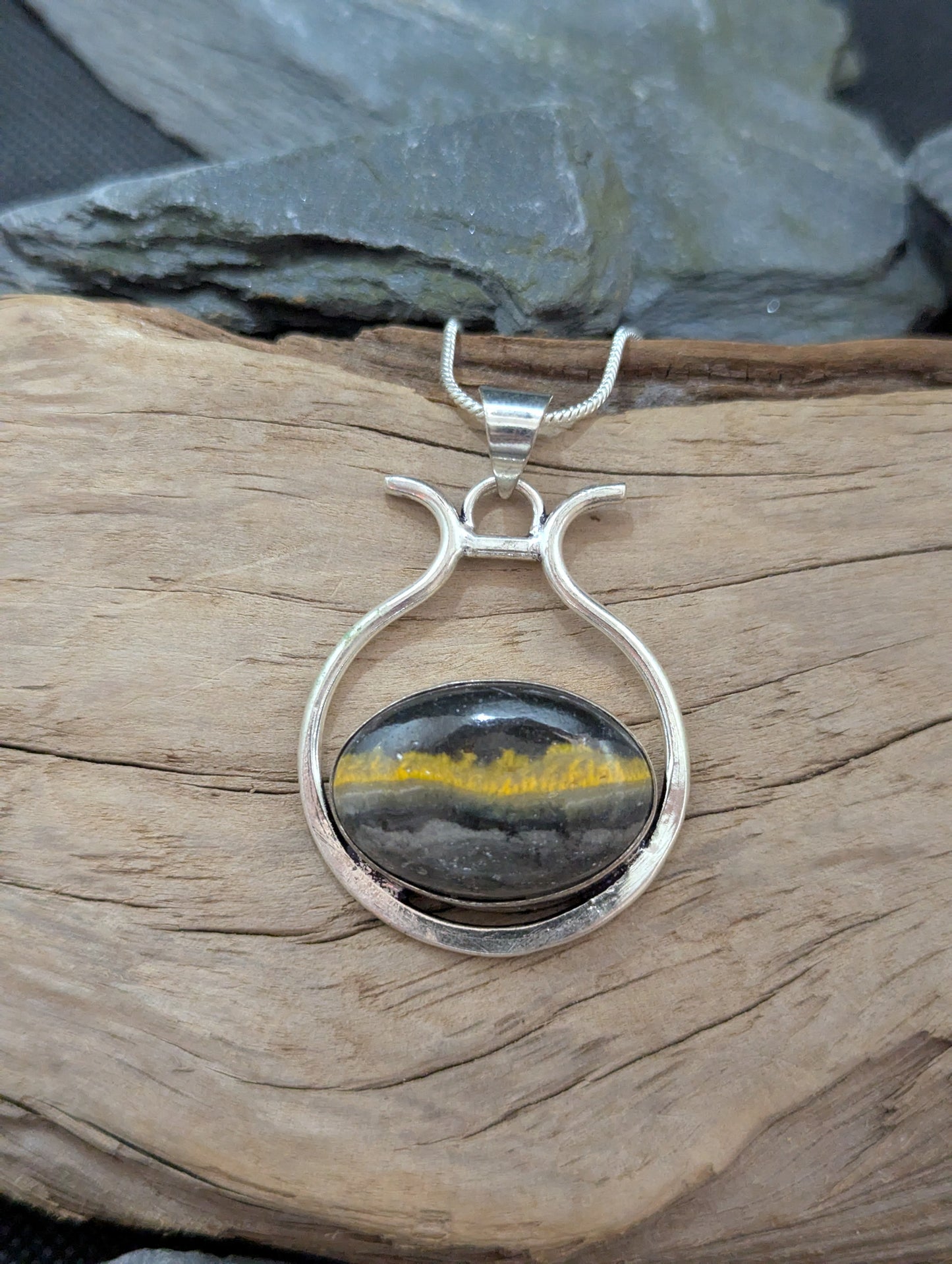 Bumble Bee Jasper
