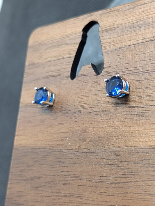 1ct Dark Blue Moissanite