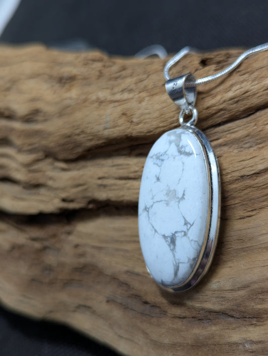 Howlite