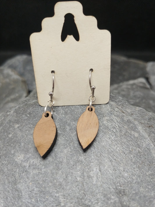 Walnut Small Teardrop