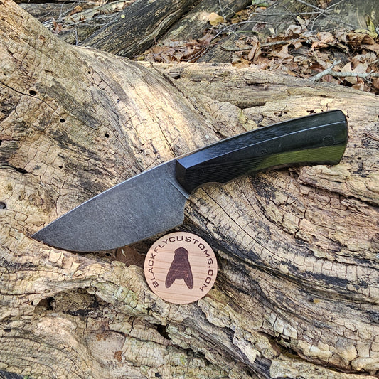 Rhino with Black Micarta