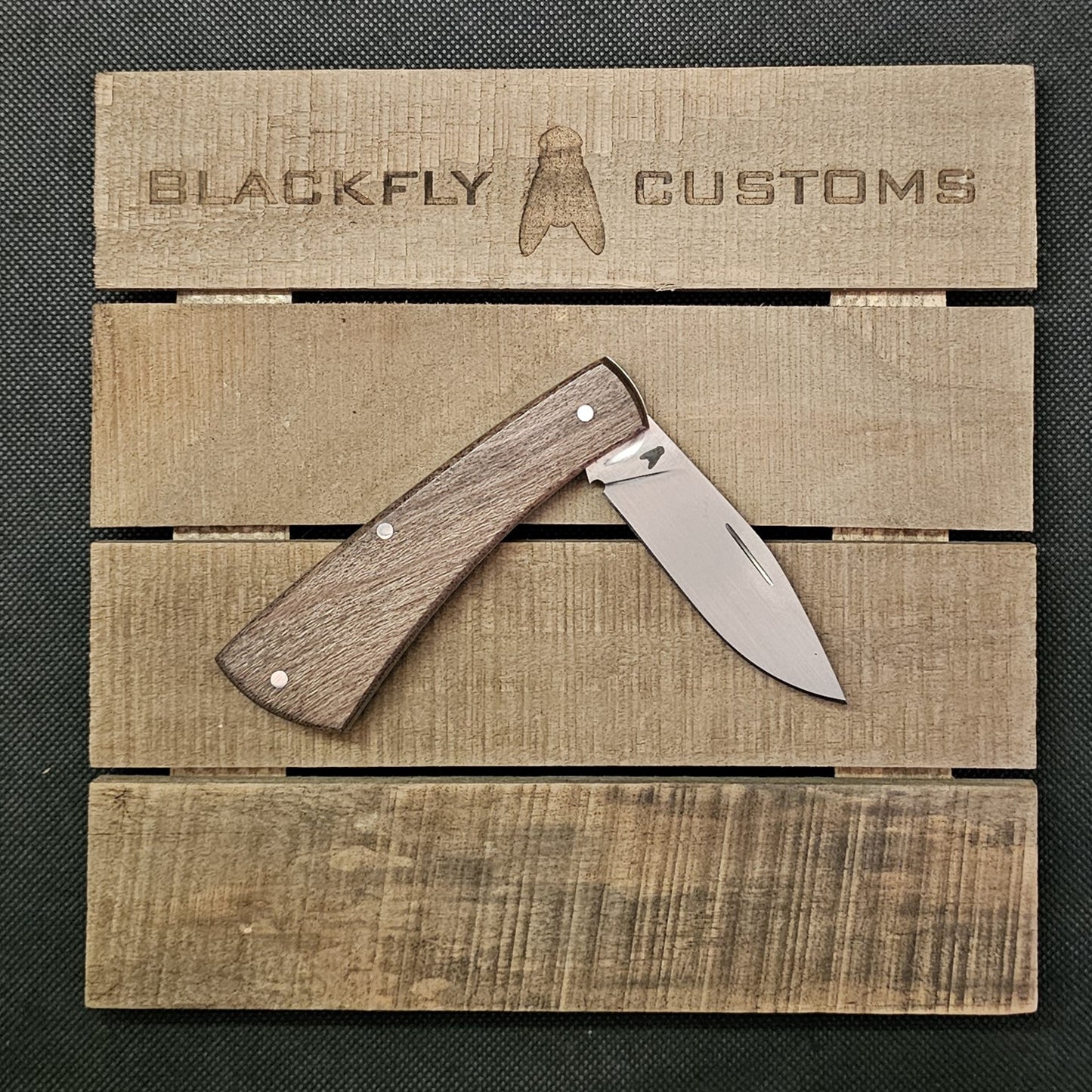 Kestrel Slipjoint