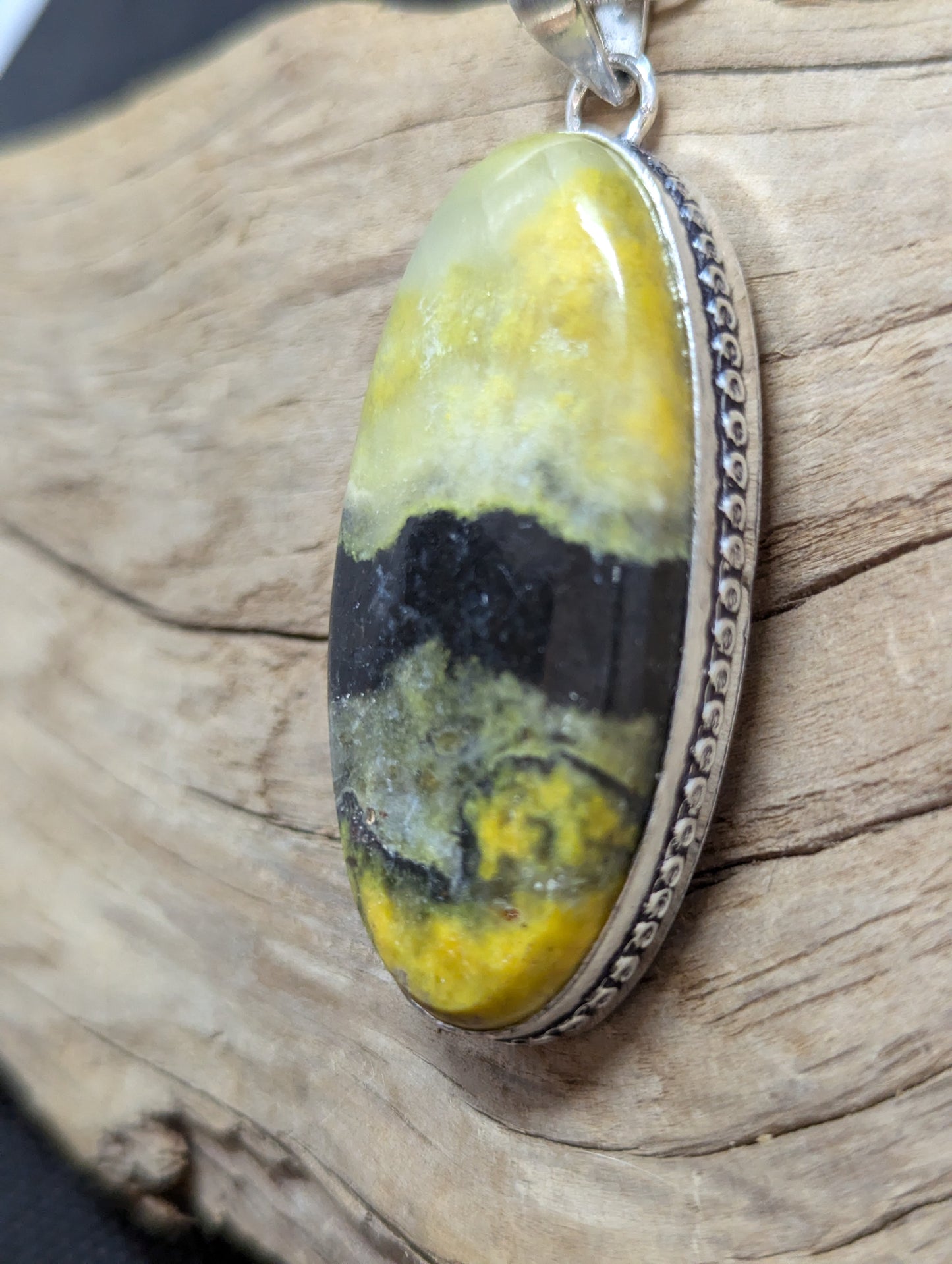 Bumble Bee Jasper