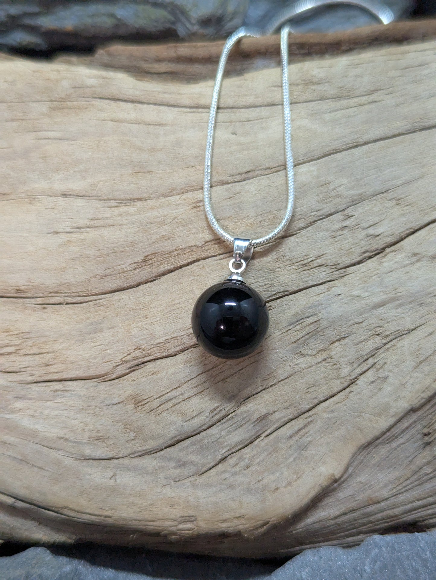 Black Salt Water Pearl