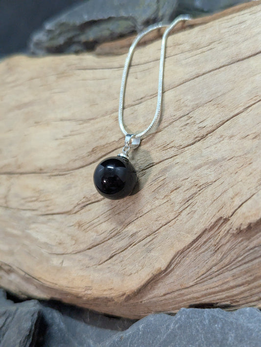 Black Salt Water Pearl