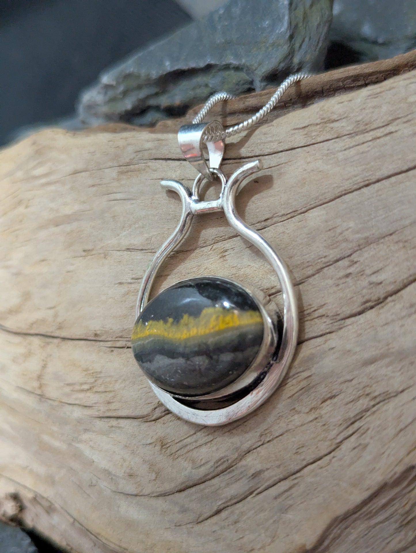 Bumble Bee Jasper